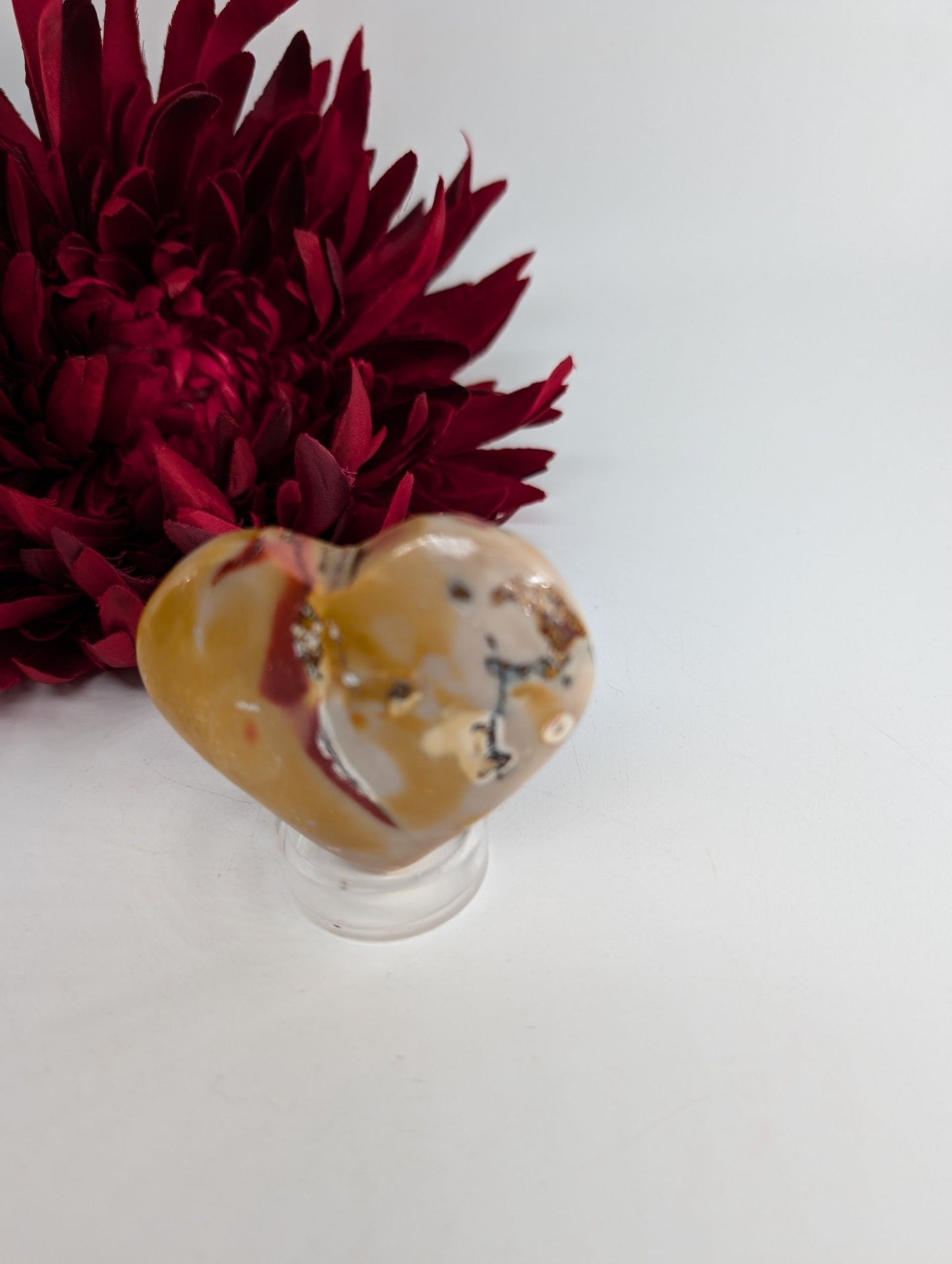 Polished Mookaite Jasper Heart Palm Stone 55mm featuring earthy patterns and matte-gloss finish - Luna Panther