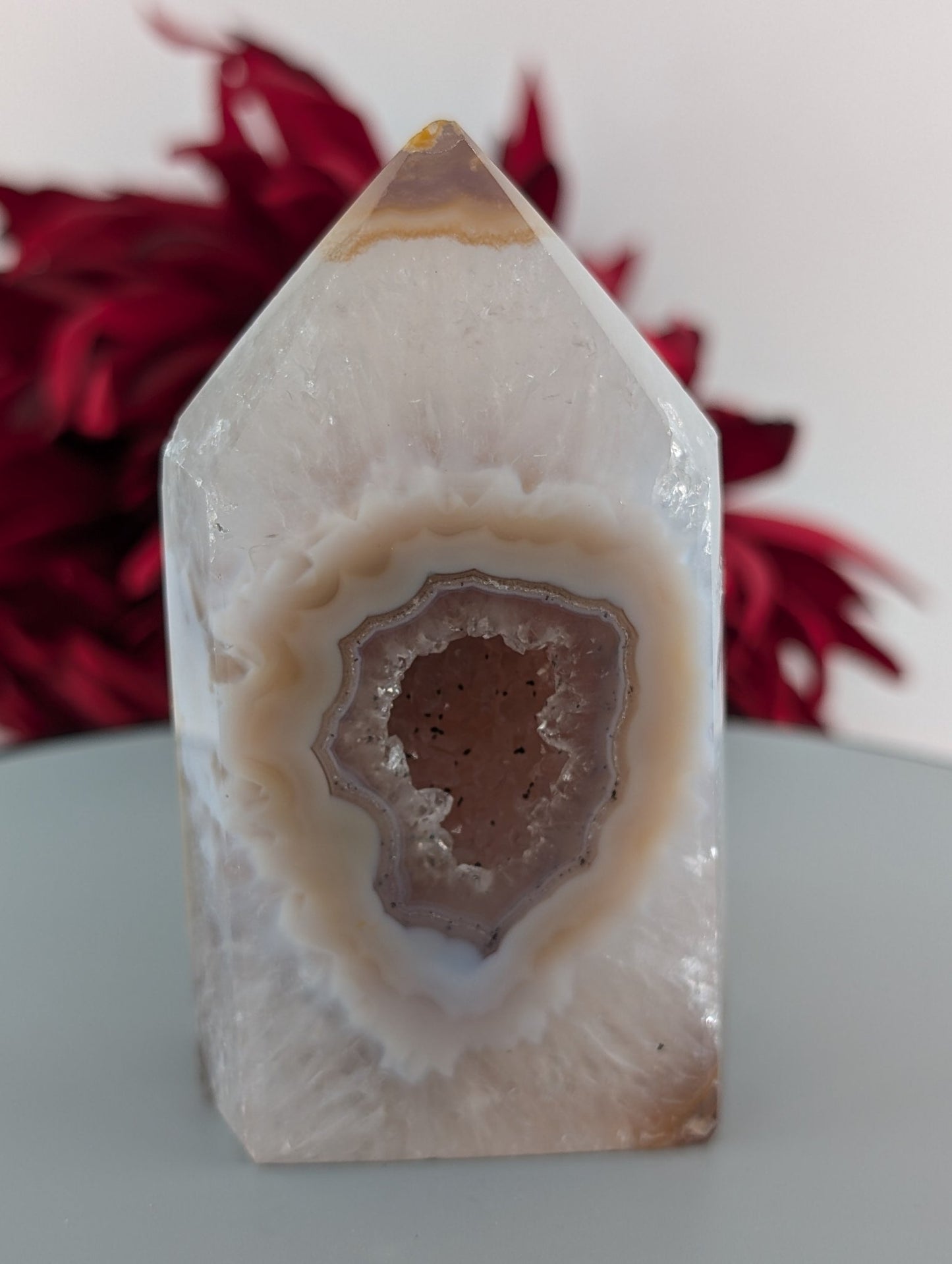 Polished Natural Agate Polished Point 181g 80mm featuring banded patterns and glossy finish - Luna Panther