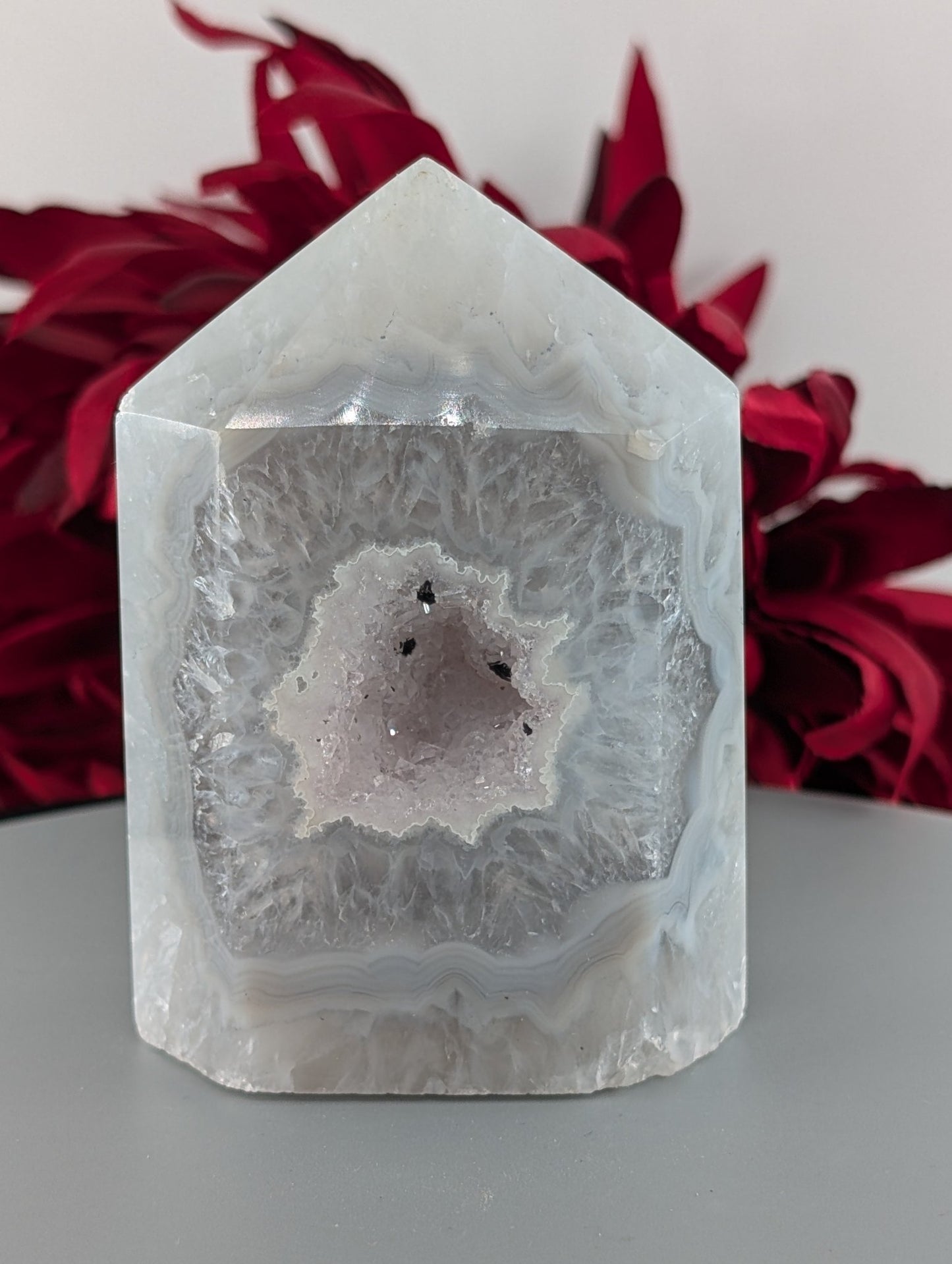 Polished Natural Agate Polished Point 280g 90mm featuring banded patterns and glossy finish - Luna Panther