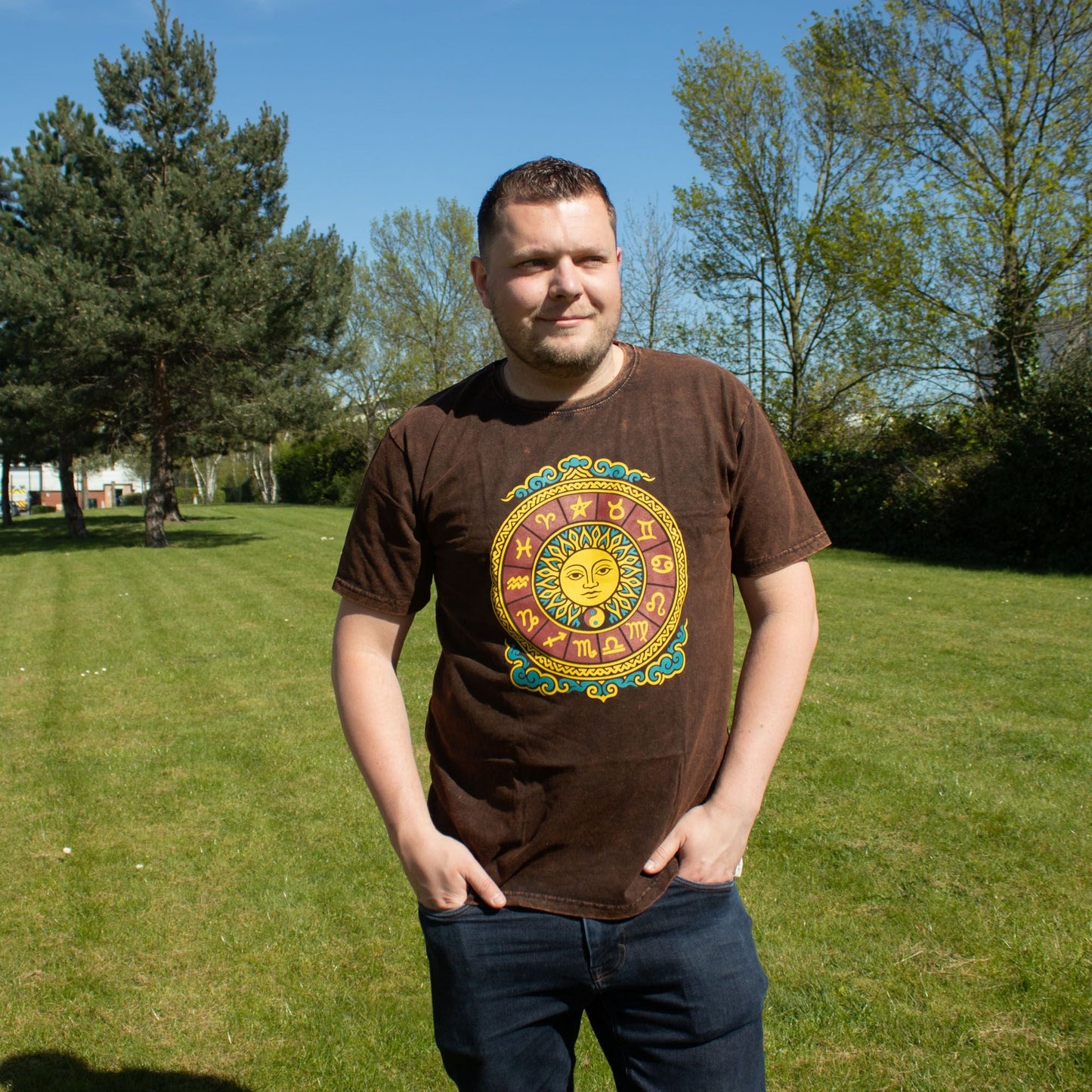 Nomad Sari Stonewashed Cotton T-Shirt - Sun & Zodiac - Brown - XL - Luna Panther