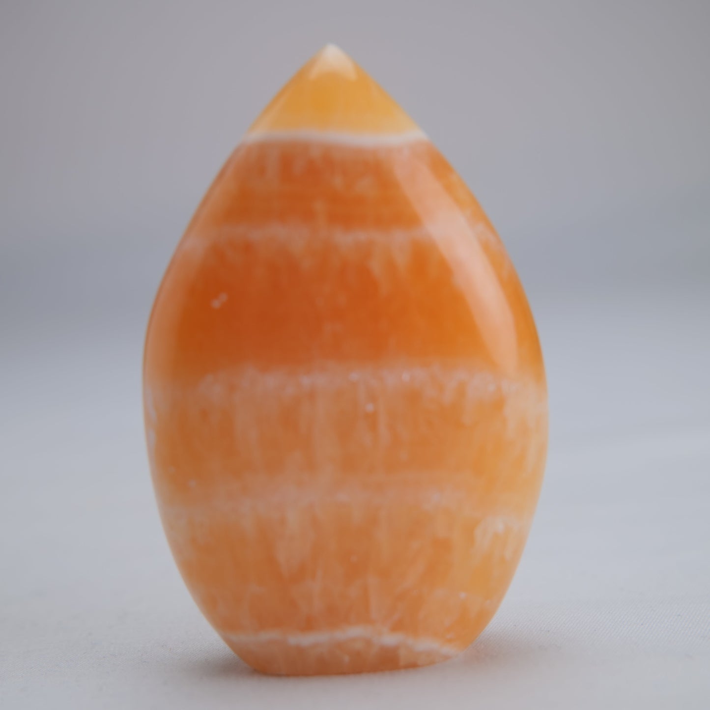 Orange Banded Agate 148g - Luna Panther