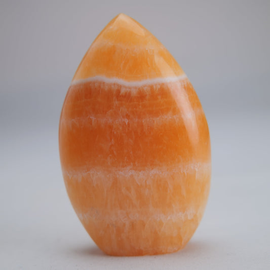 Orange Banded Agate 152g - Luna Panther