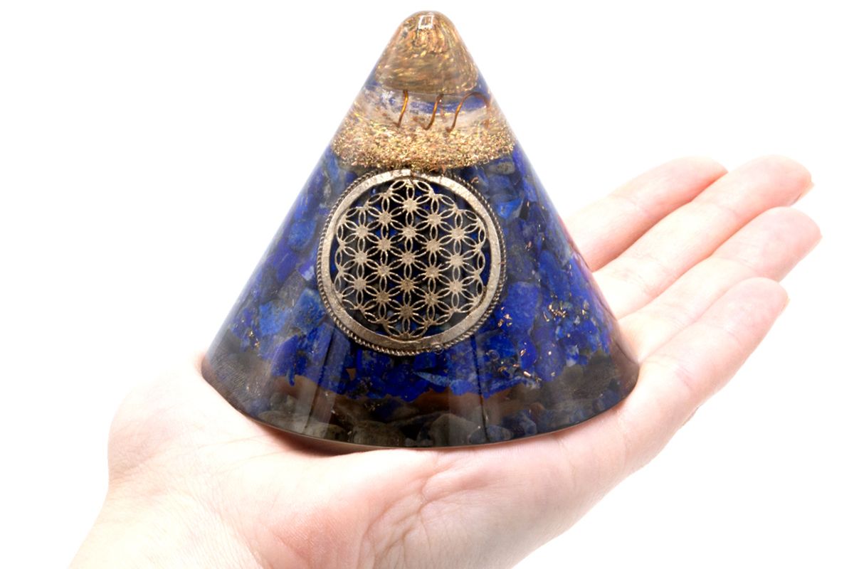 Polished Orgonite Cone - Lapis Flower of Life - Suspended Quartz - 90 mm featuring royal blue tone with gold flecks - Luna Panther