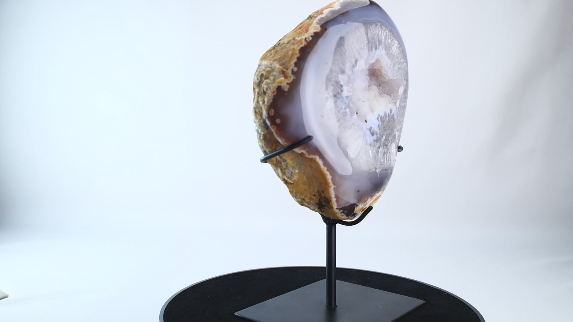 druzy-agate-geode-on-stand-1238g-luna-panther-uk