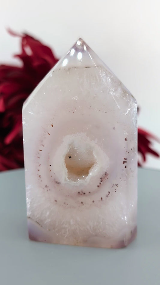 Natural Agate Polished Point 212g 90mm alternate view