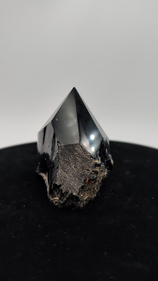 Black Obsidian Natural Point 190g alternate view