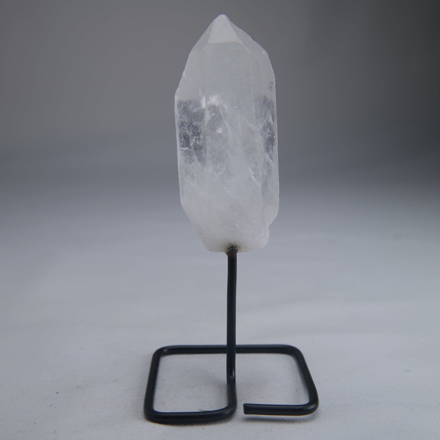 Quartz Crystal Point on Stand 89g - Luna Panther
