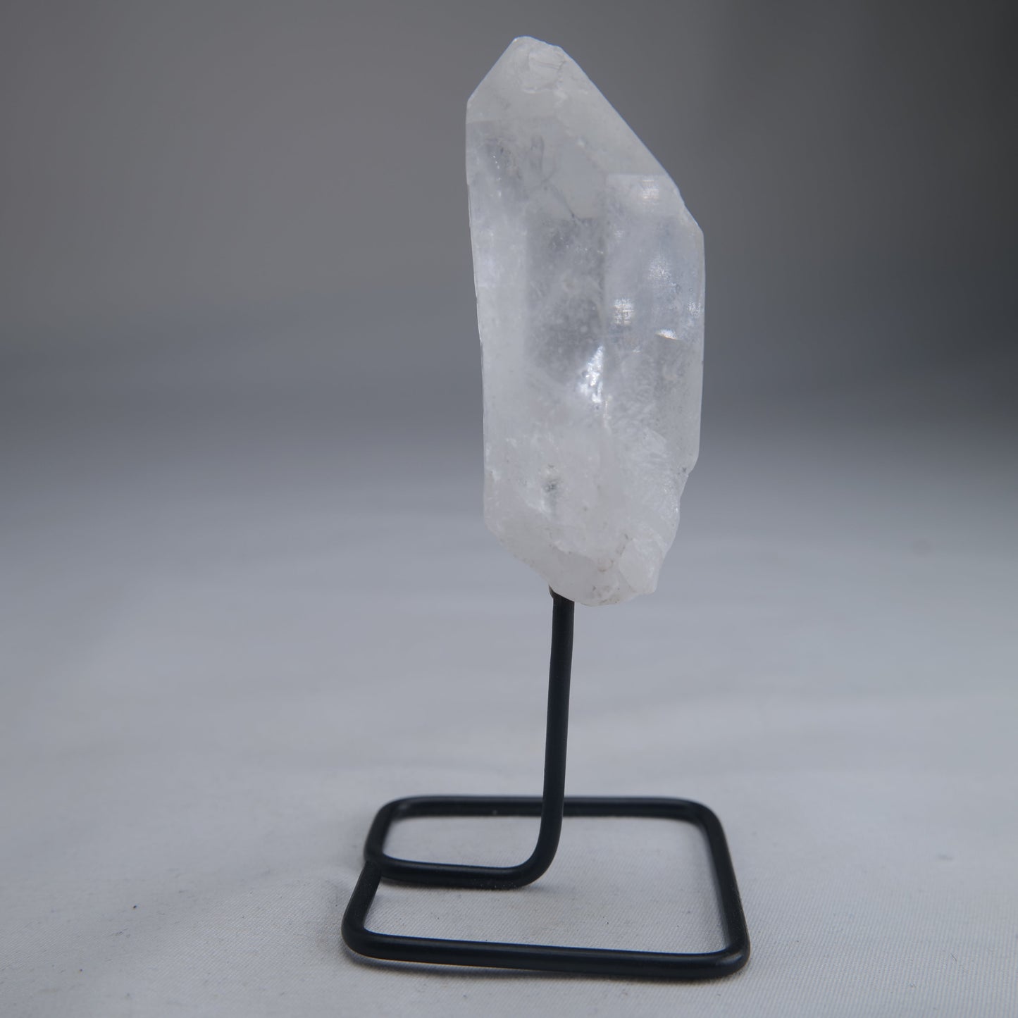 Quartz Crystal Point on Stand 89g - Luna Panther