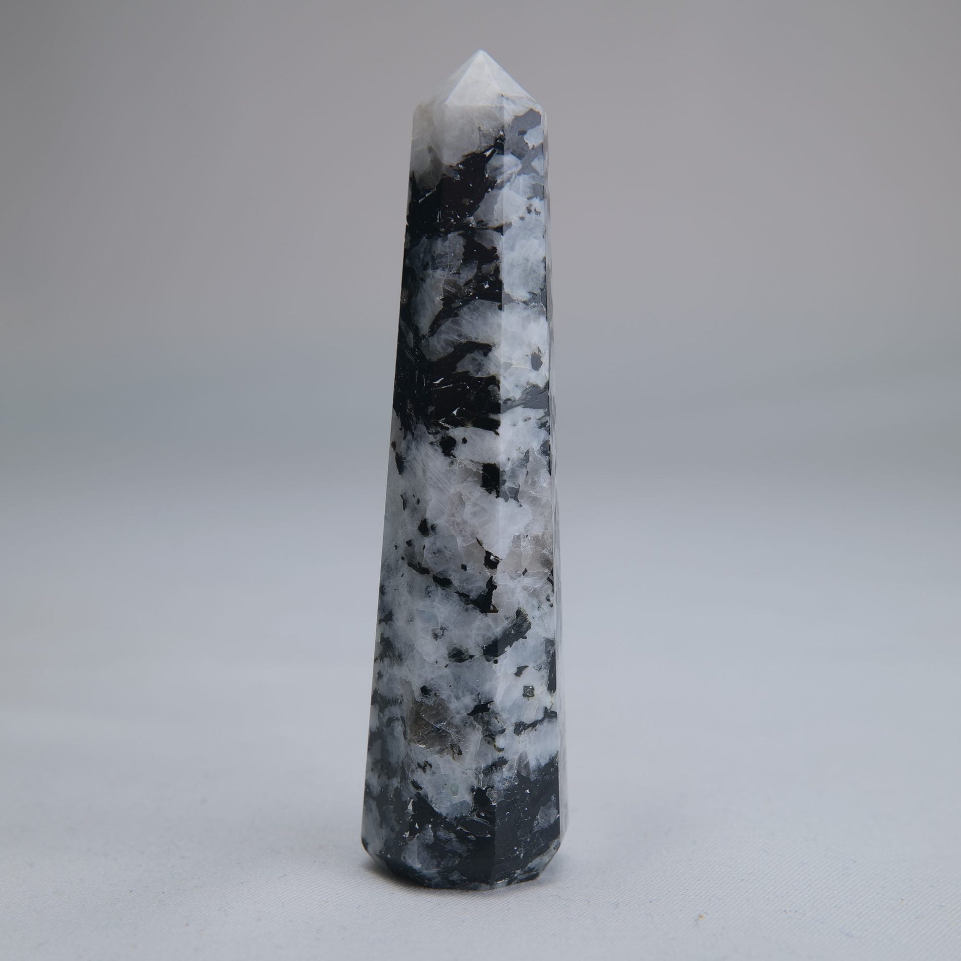 Rainbow Moonstone Obelisk 47g 80mm - Luna Panther