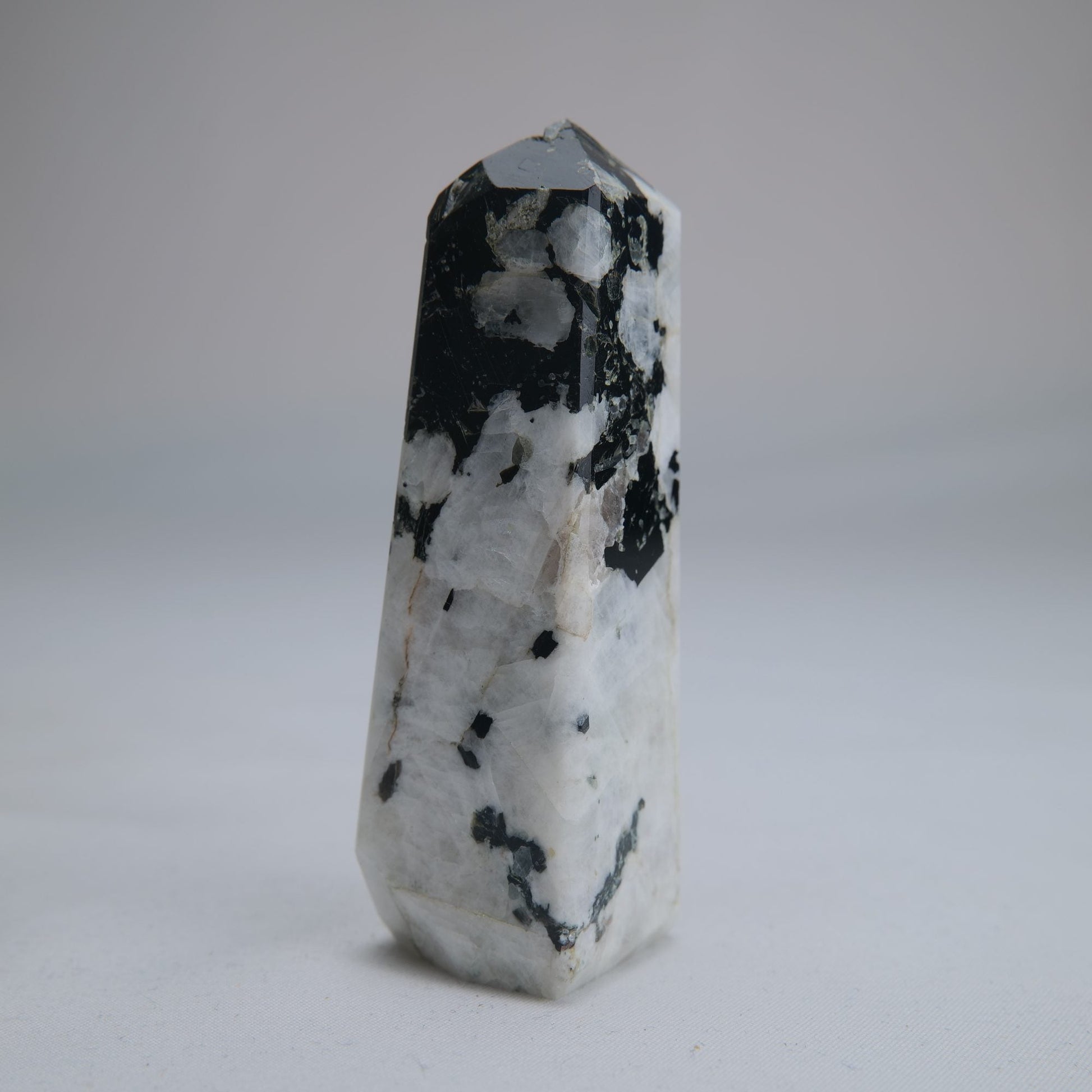 Rainbow Moonstone Tower 100g 80mm - Luna Panther