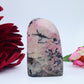 Rhodonite Freeform — Pakistan, 266 g (81 mm) - Luna Panther