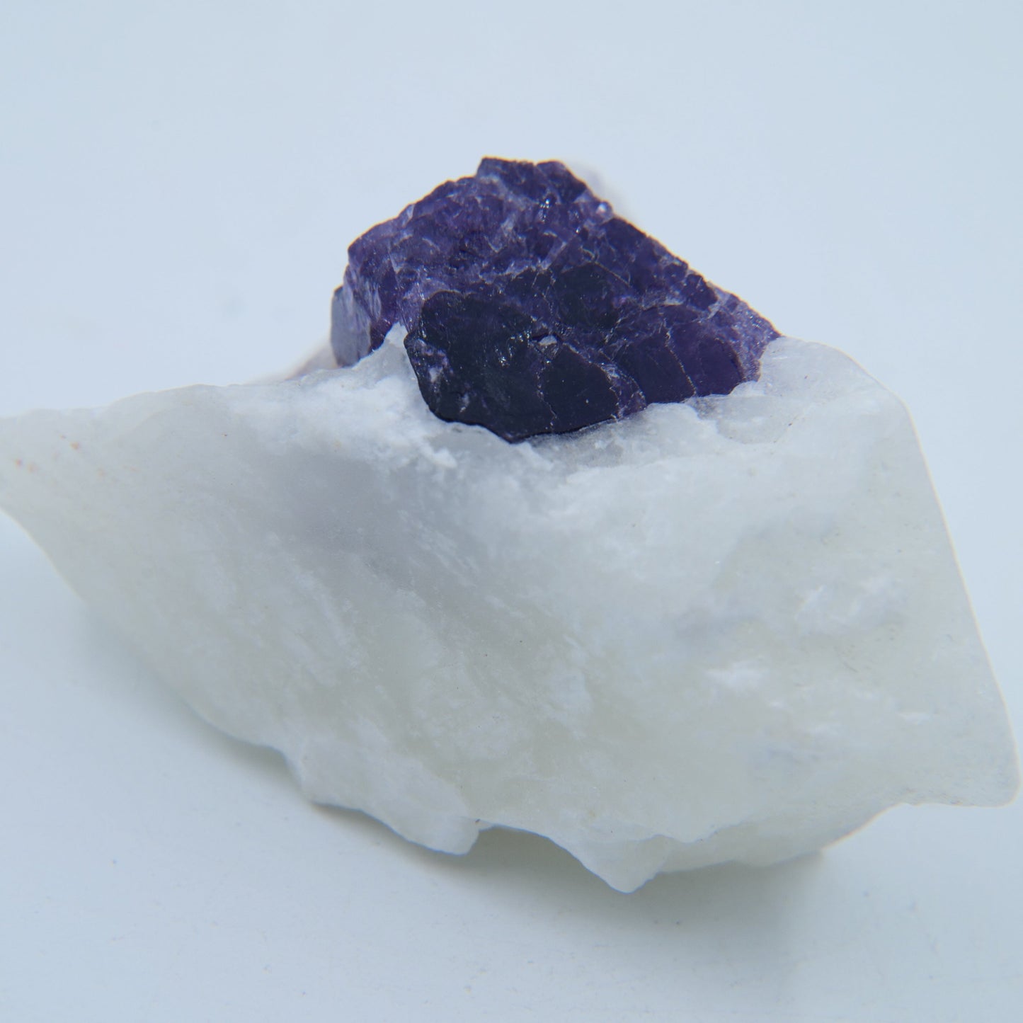 Scapolite with Albite Specimen — 48.31 g - Luna Panther