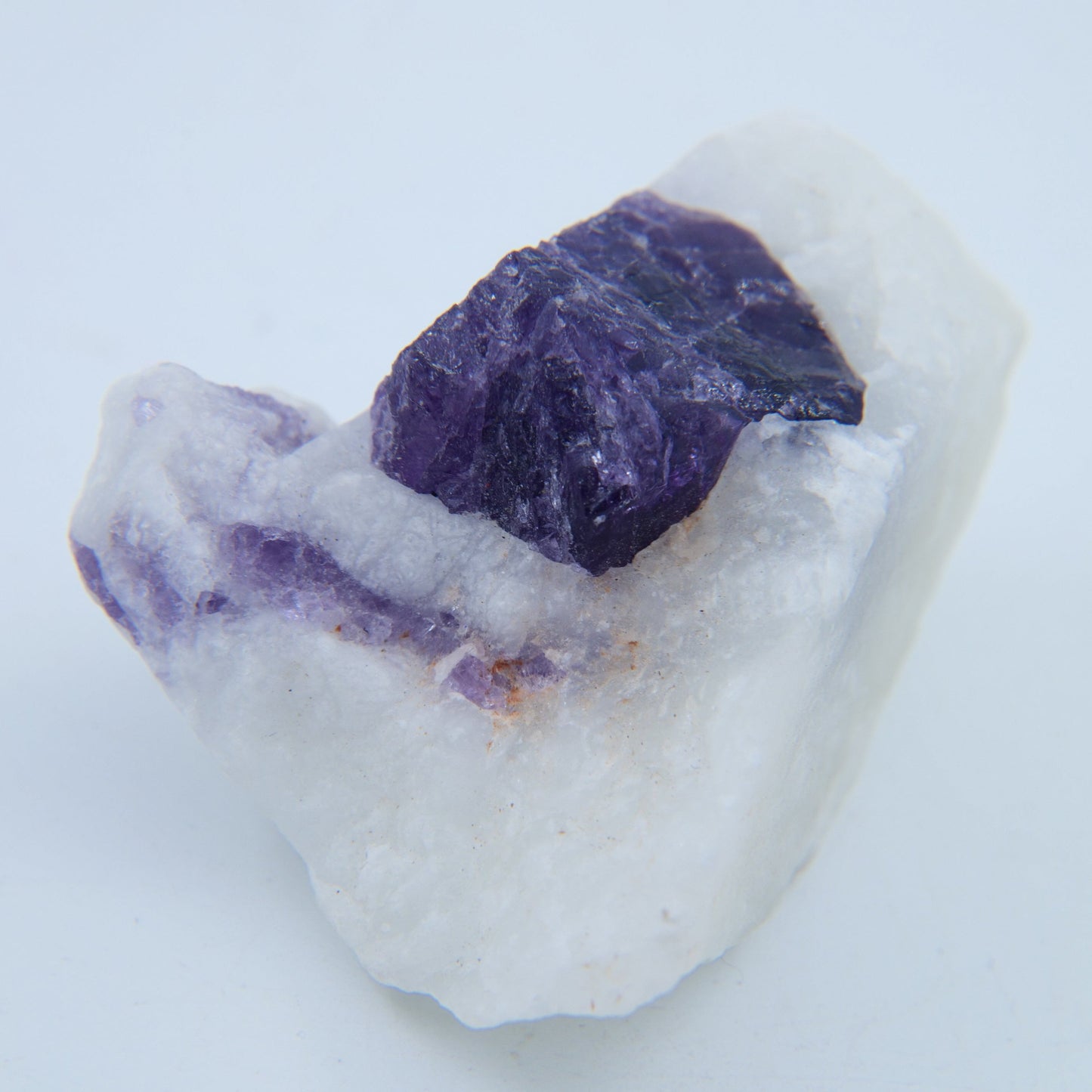 Scapolite with Albite Specimen — 48.31 g - Luna Panther