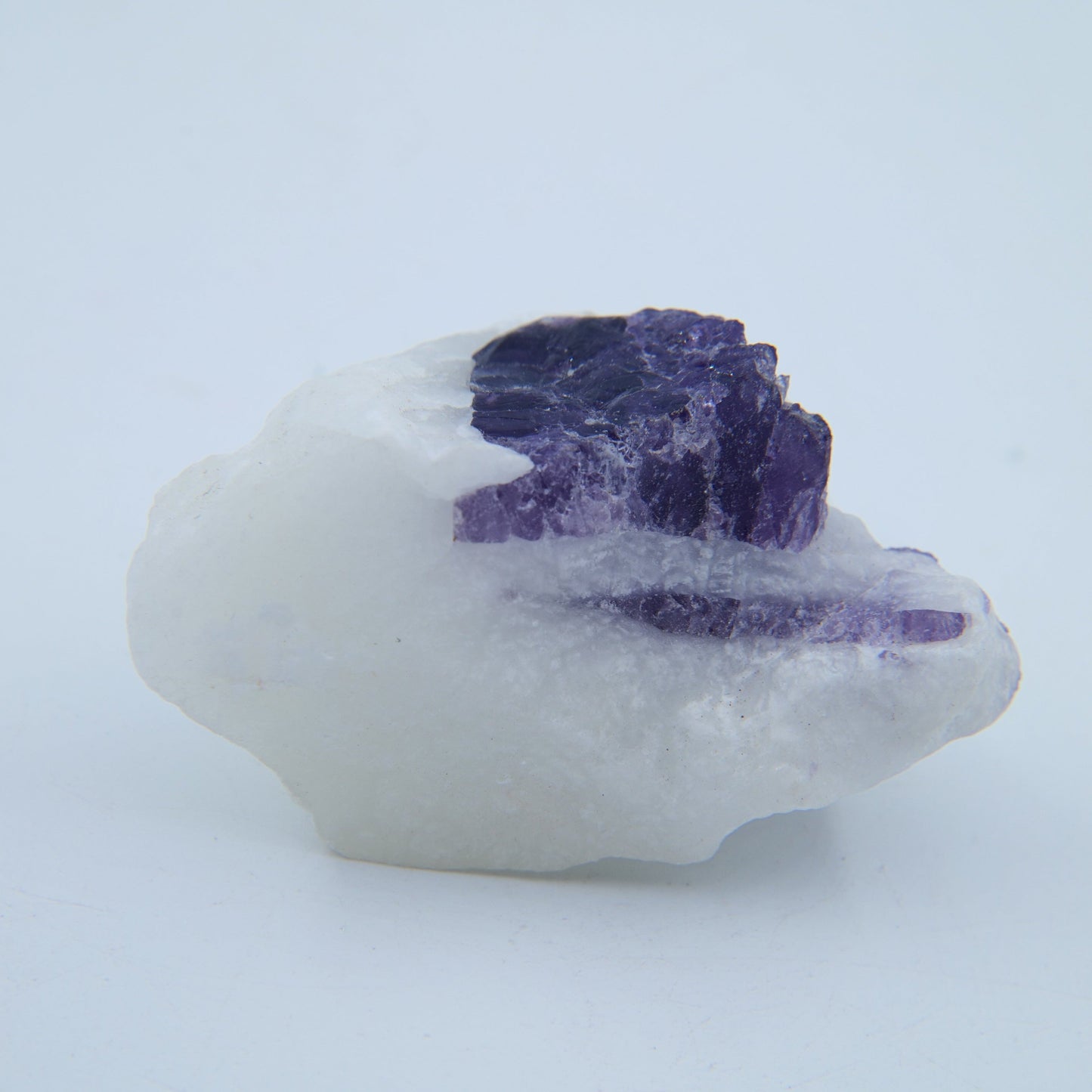 Scapolite with Albite Specimen — 48.31 g - Luna Panther