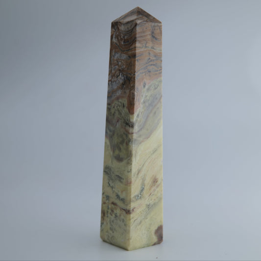 Serpentine Tower 104g - Luna Panther alternate view