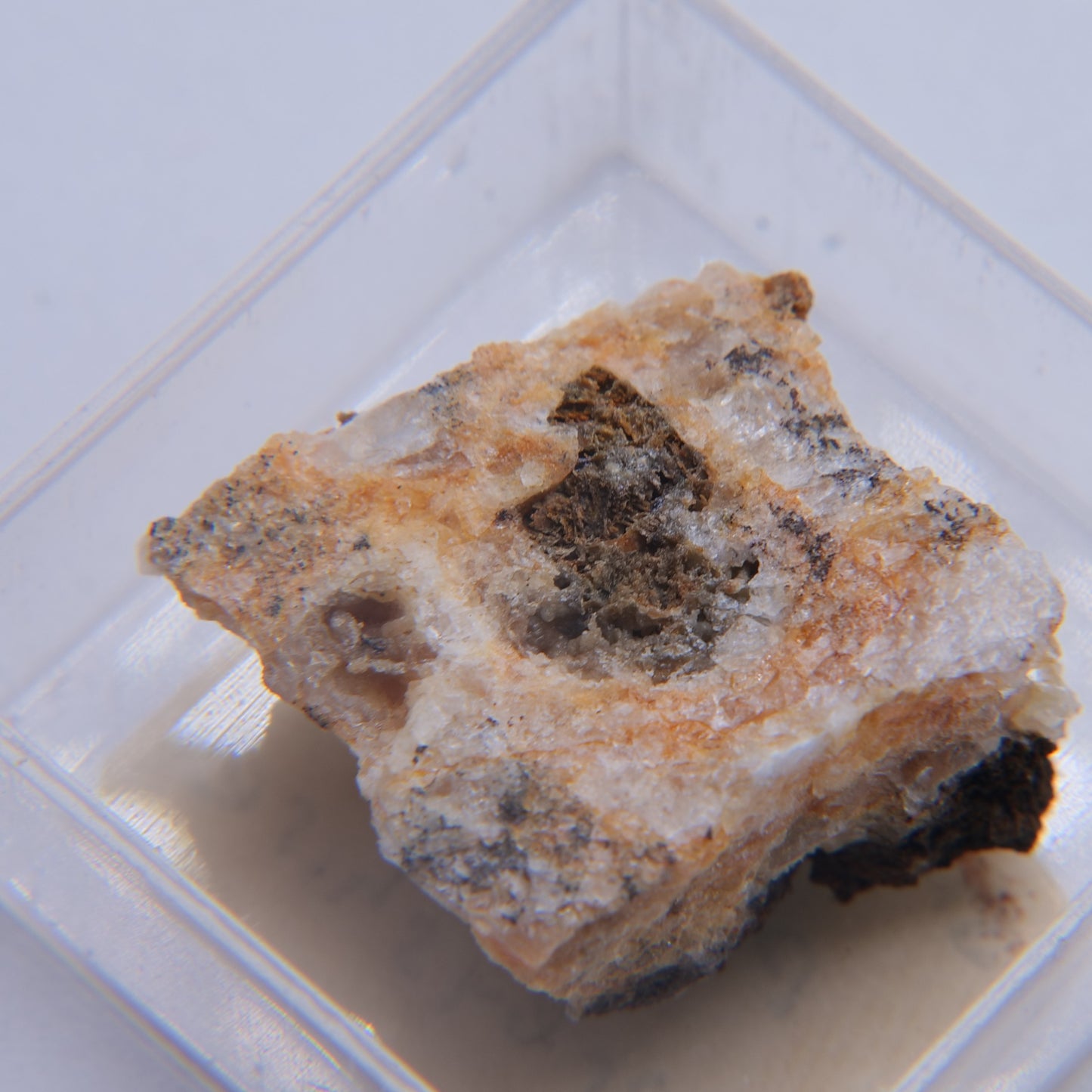 Smithsonite from Pindale, Castleton, Derbyshire - 6.4g