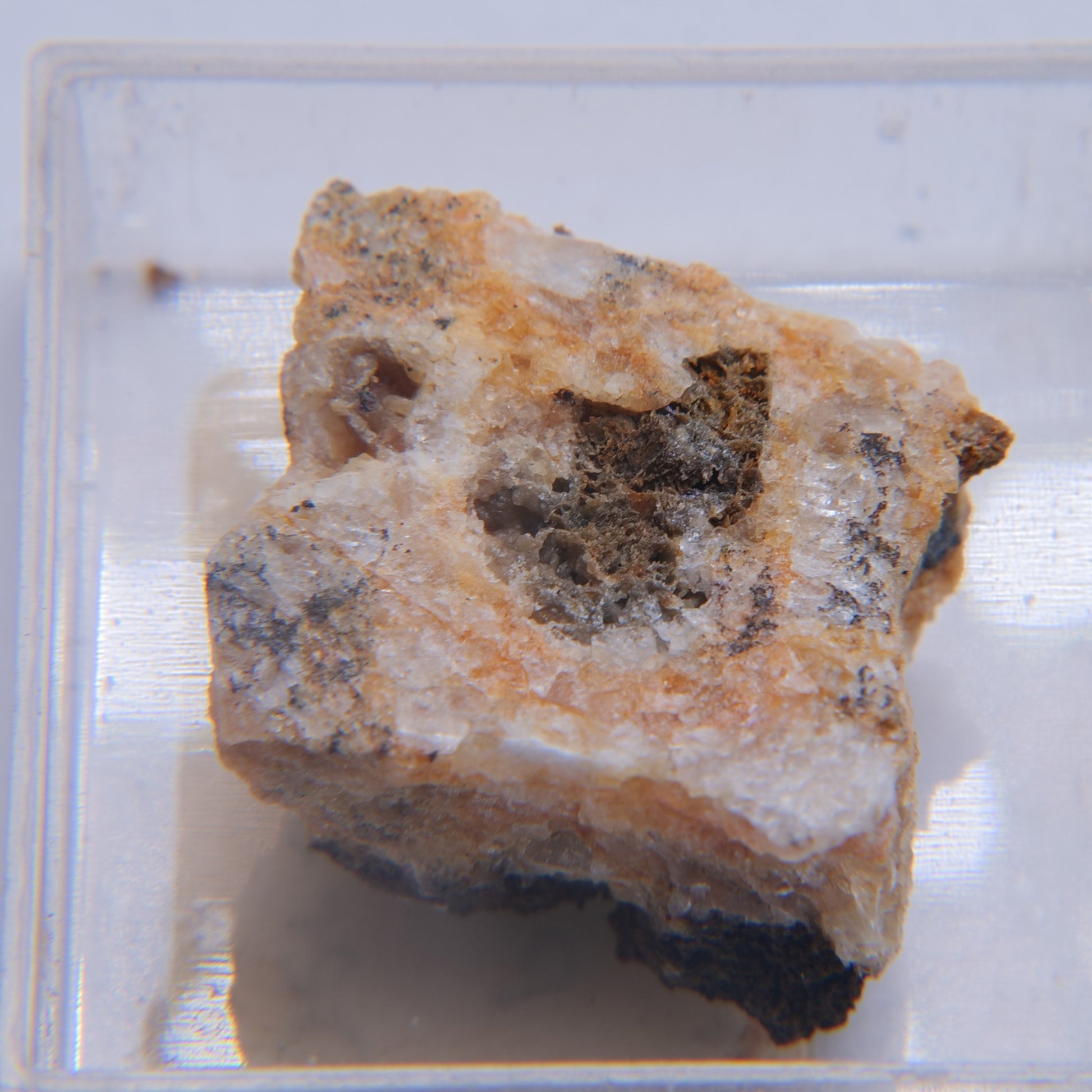 Smithsonite from Pindale, Castleton, Derbyshire - 6.4g