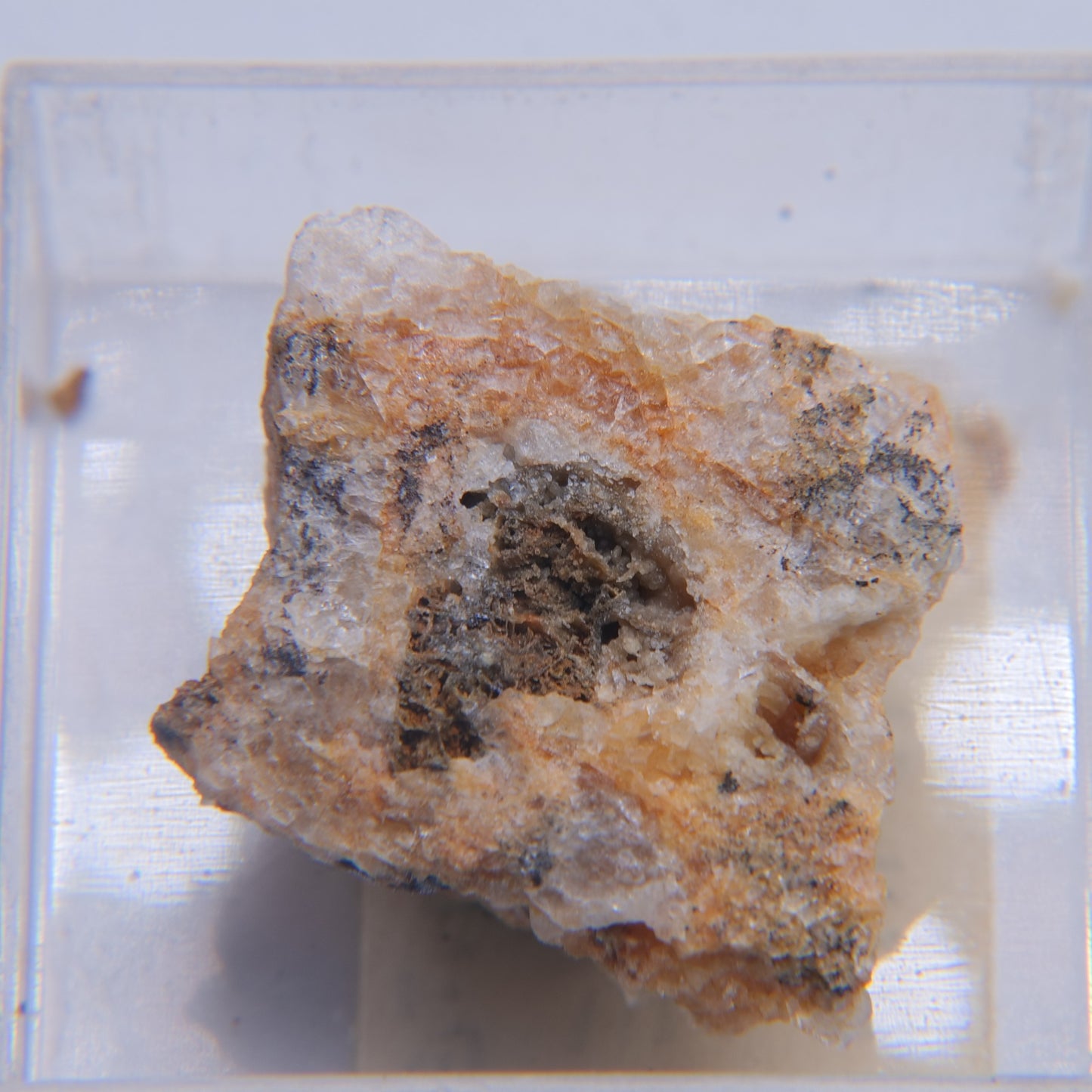 Smithsonite from Pindale, Castleton, Derbyshire - 6.4g