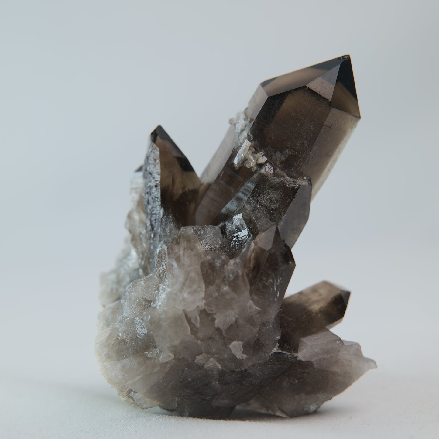 Smoky Quartz Cluster 131g crystal point detail