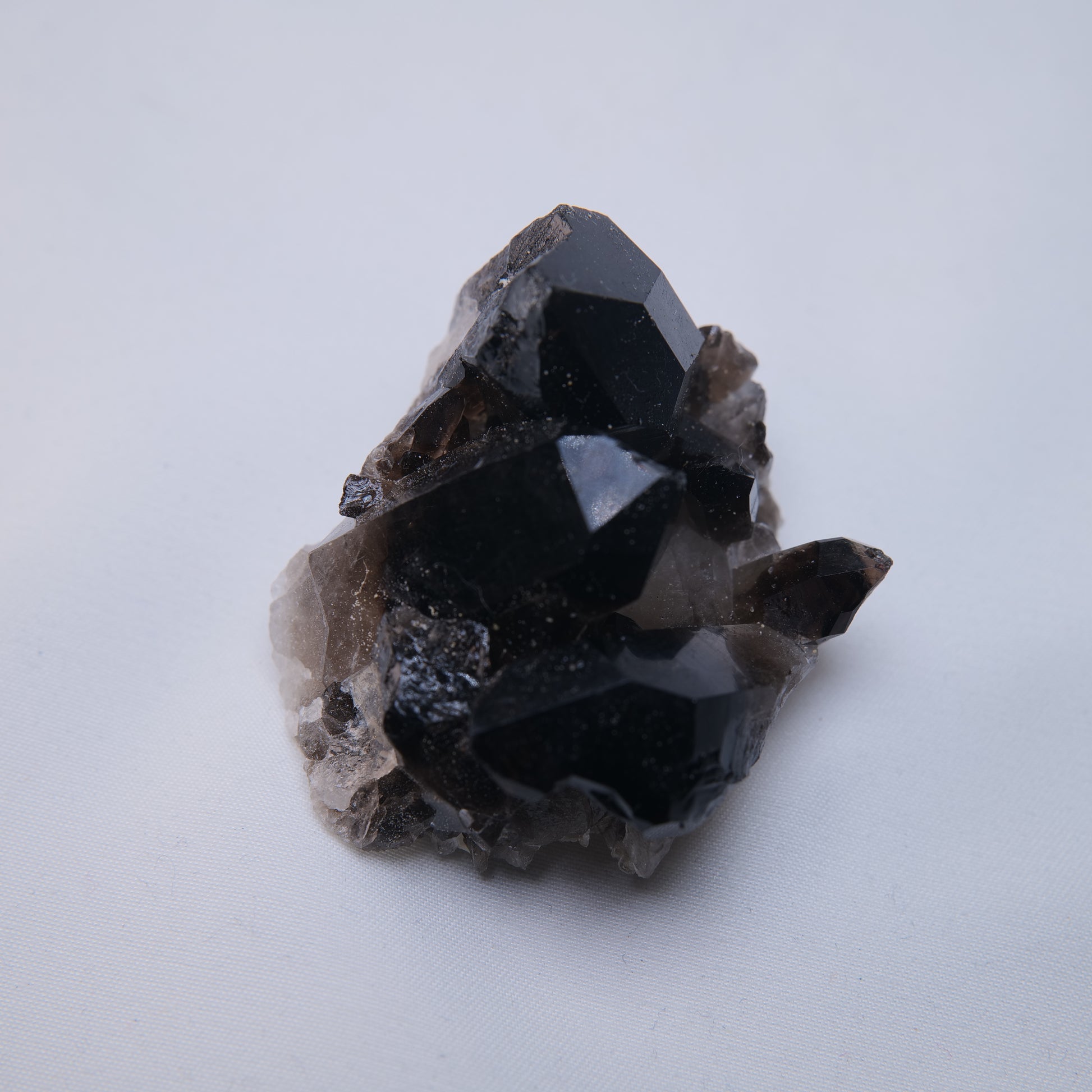 Smoky Quartz Cluster 68g reverse side view