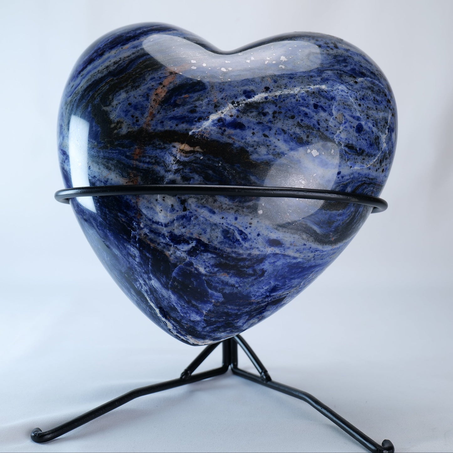 Sodalite Heart 7kg Collector’s Piece on Stand - Luna Panther