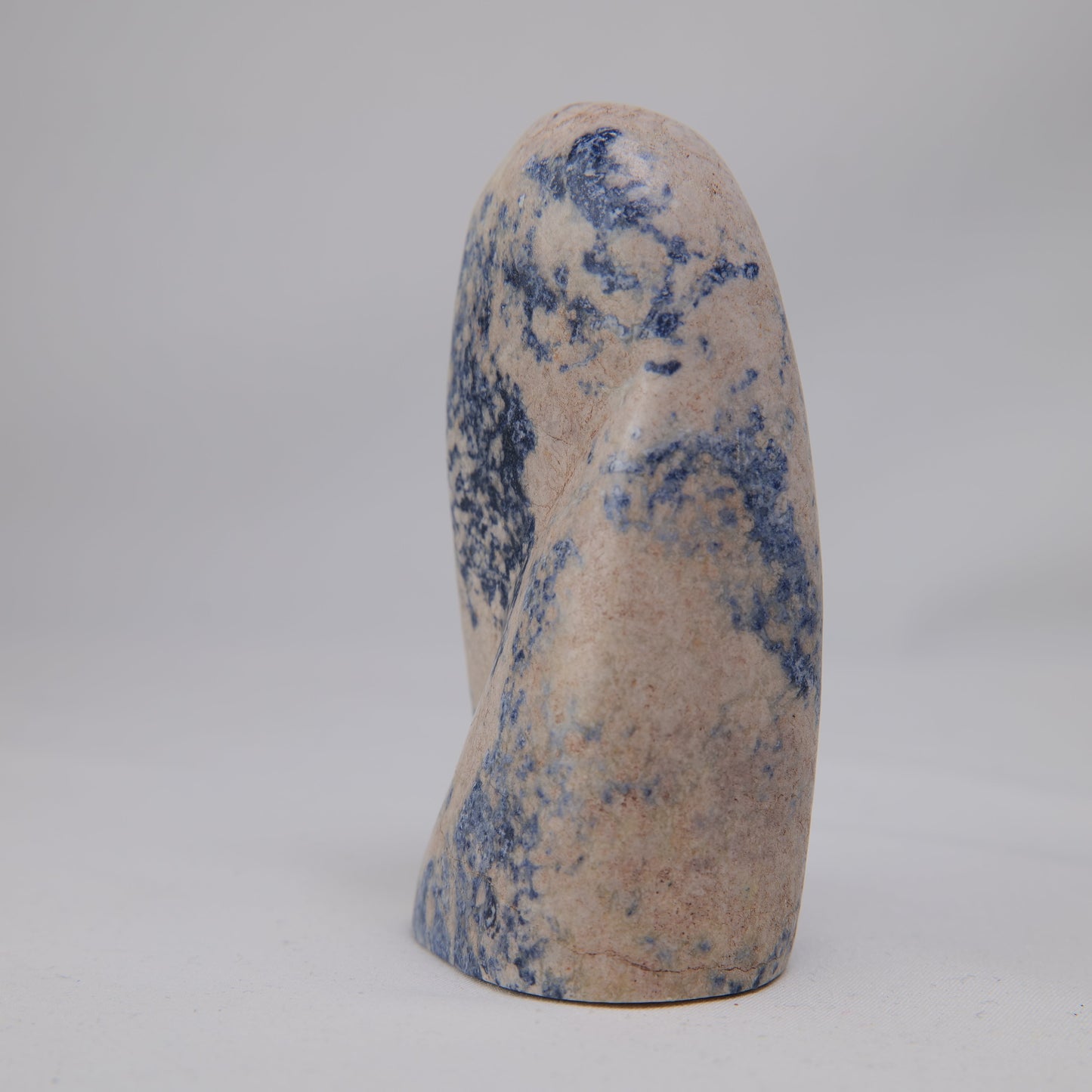 Sodalite in Feldspar Freeform — 296 g (90 mm) - Luna Panther