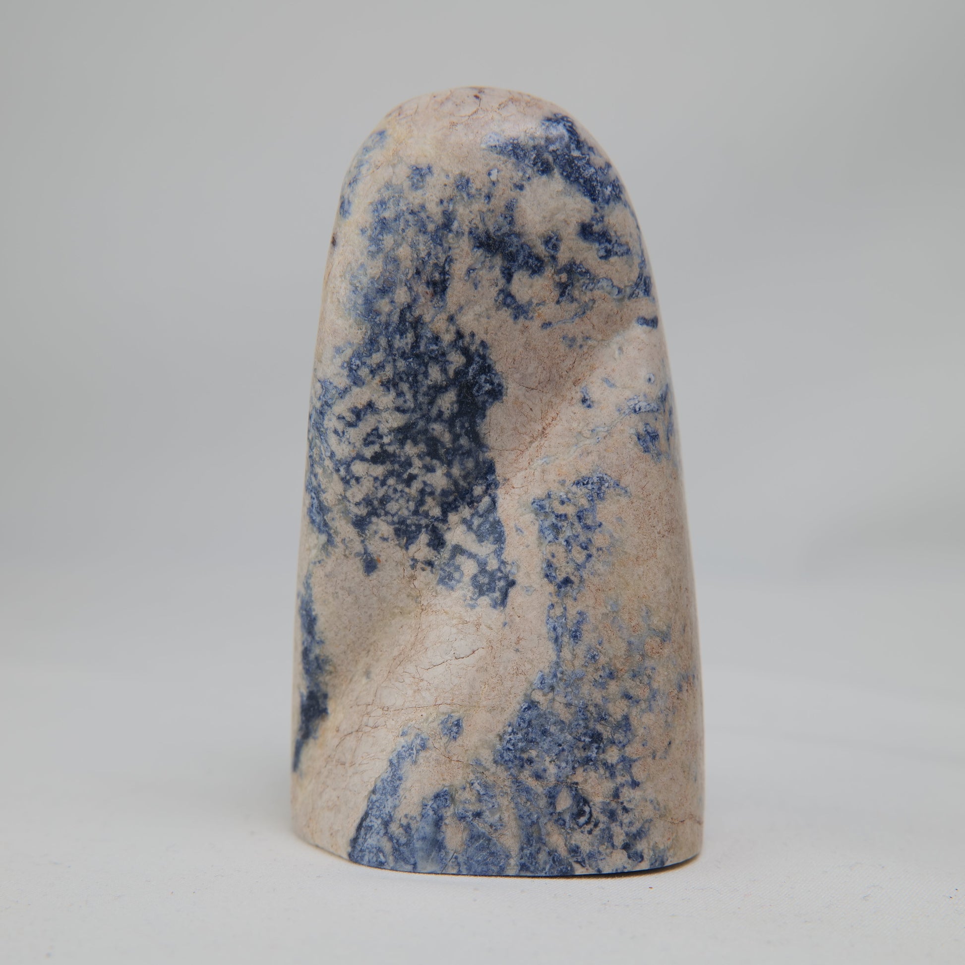 Sodalite in Feldspar Freeform — 296 g (90 mm) - Luna Panther