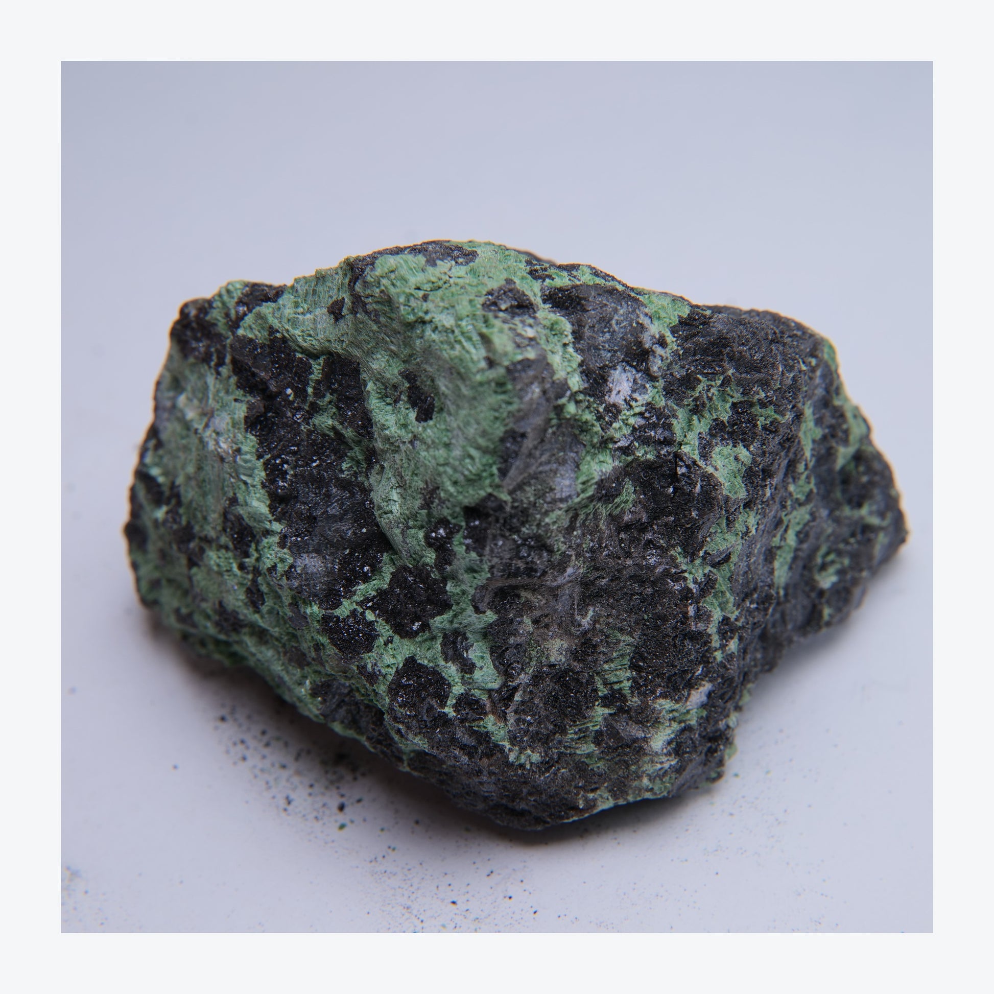 Green and black mineral specimen, 232g
