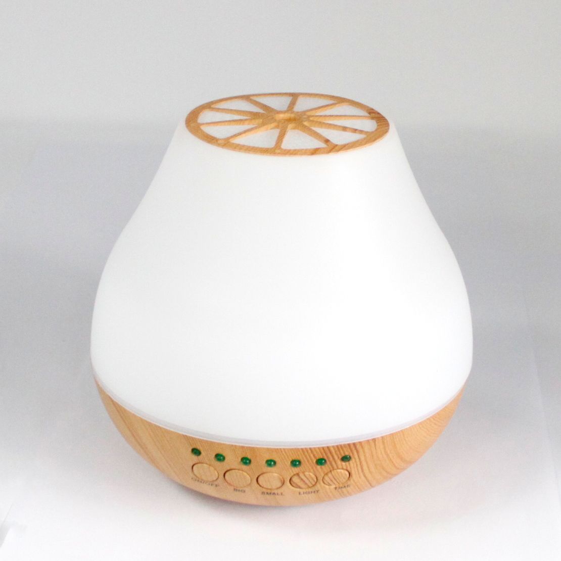 Polished Viennese Atomiser - Bluetooth Speaker - USB - Colour Change - Timer featuring natural patterning and unique variations - Luna Panther