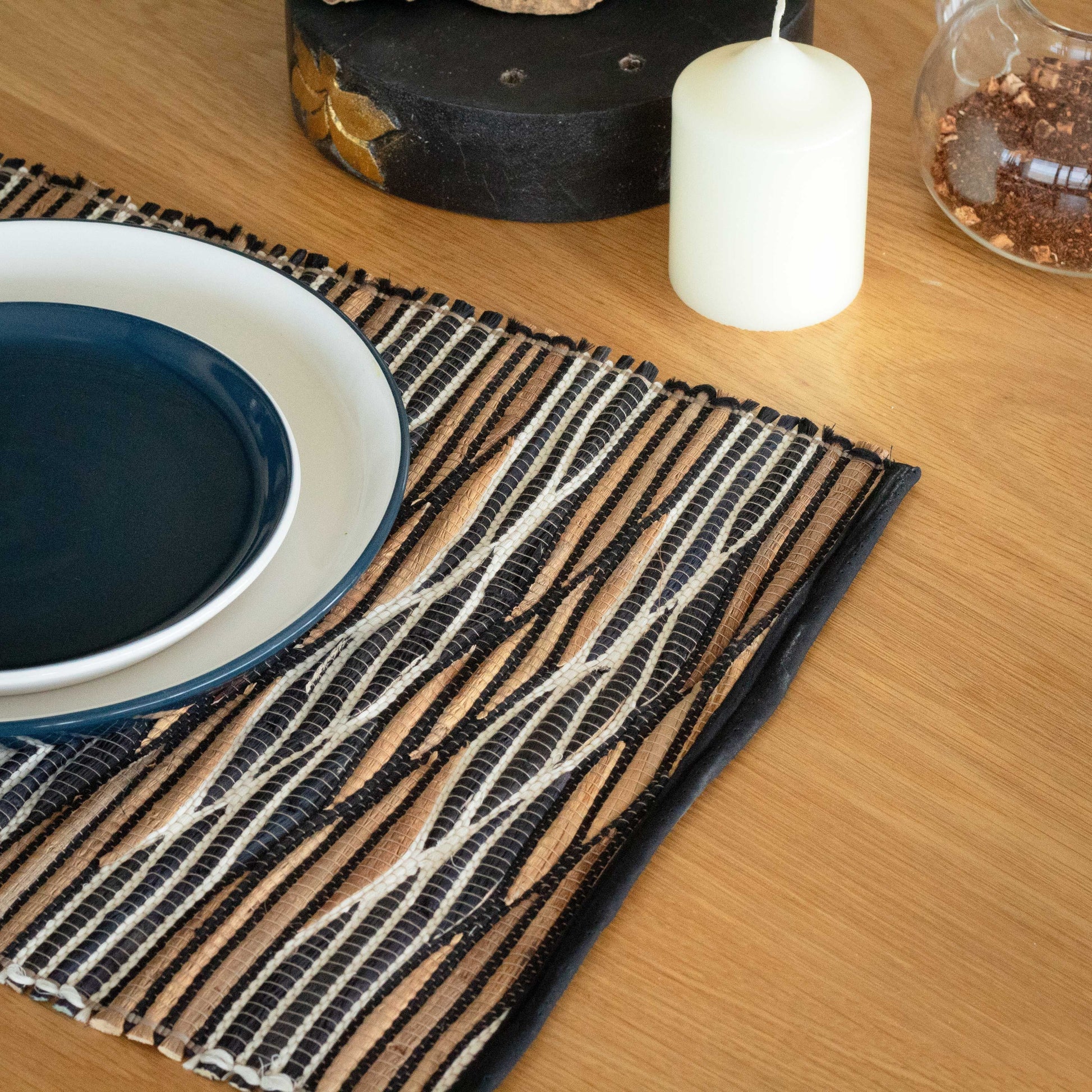 Water Hyacinth Natural Placemat - Black and White Waves - Luna Panther