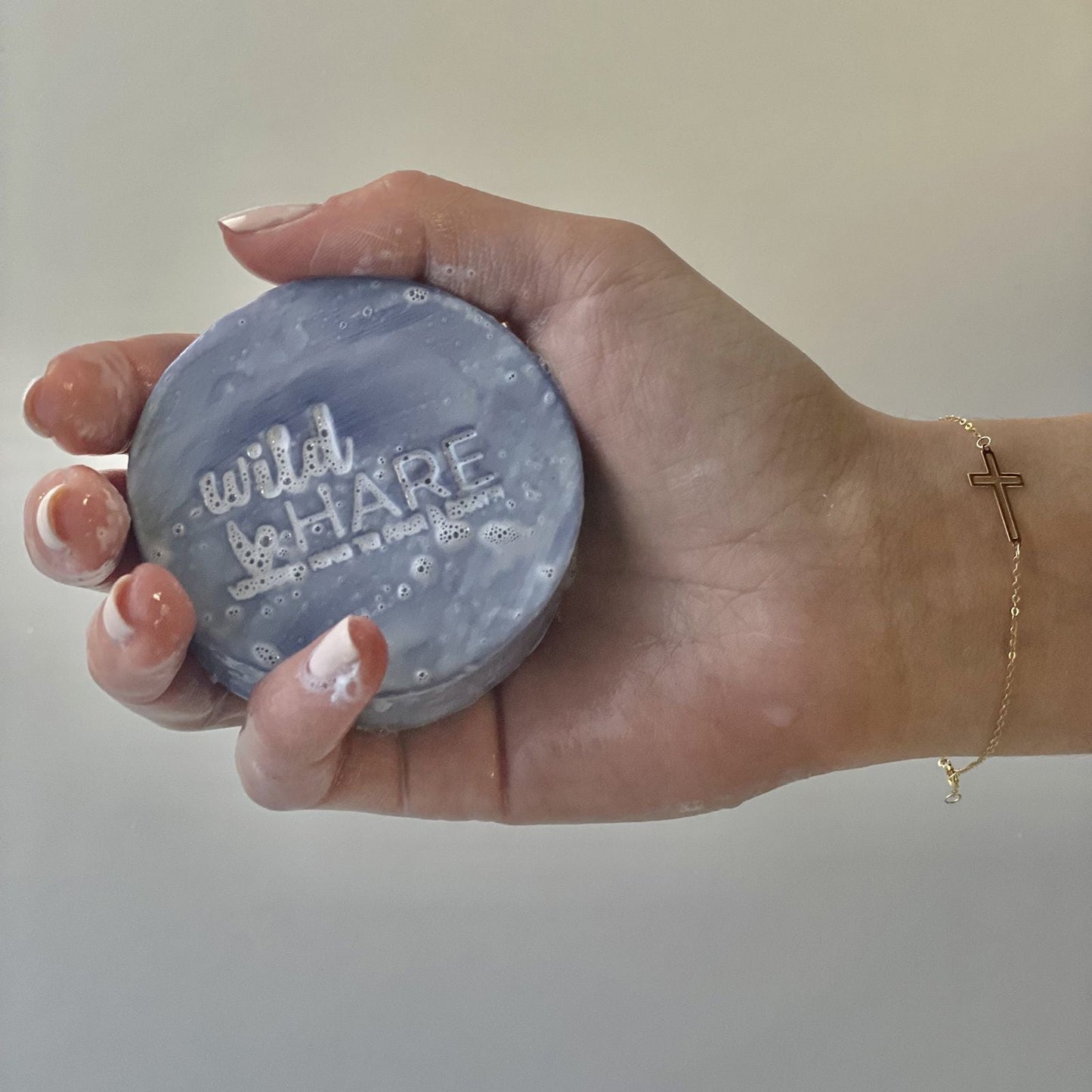 Wild Hare Solid Shampoo 60g - Cherry Bonbon - Luna Panther